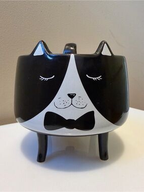 Arlington Designs Standing Black & White Tuxedo Cat Mug 12 oz